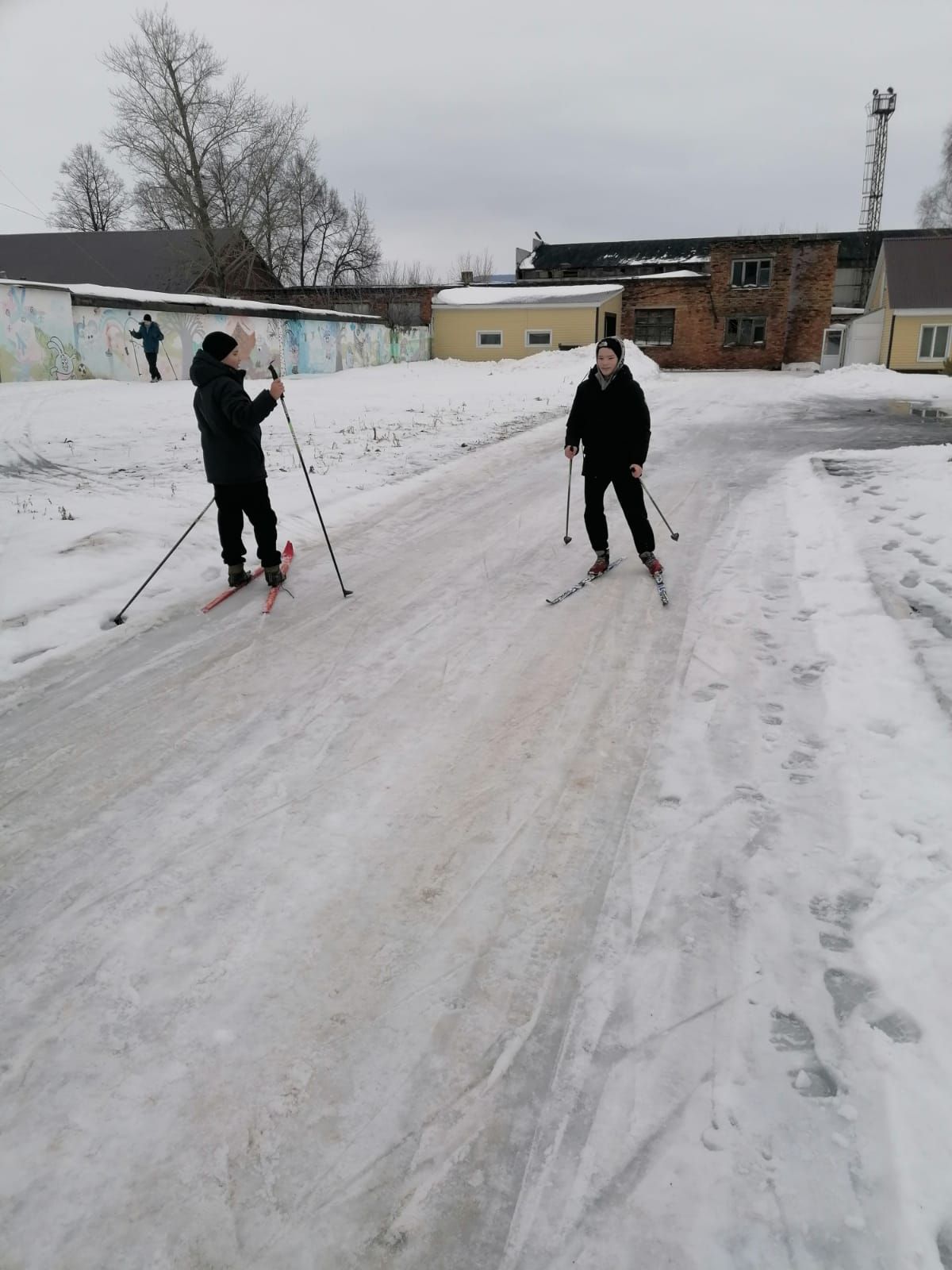 Укрепление здоровья с помощью лыжных прогулок на свежем воздухе