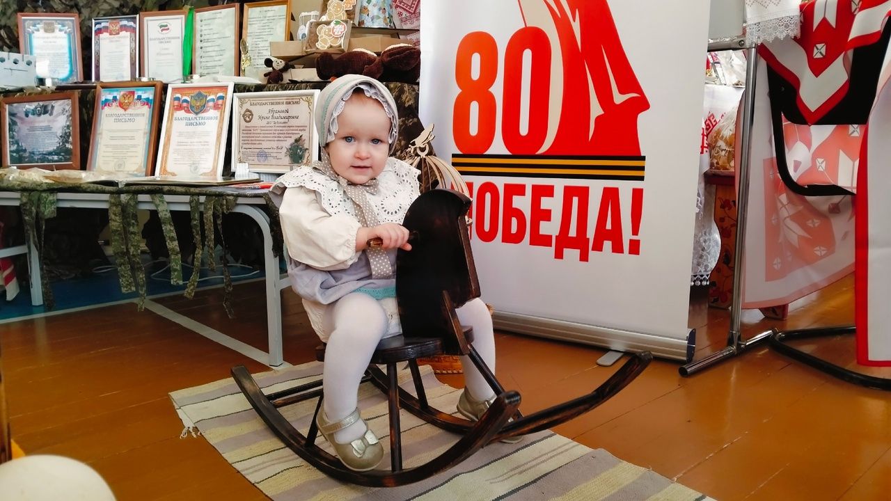 Семья Абрамовых из Уруссинской школы № 3 заняла 2 место на конкурсе «Эхо веков»