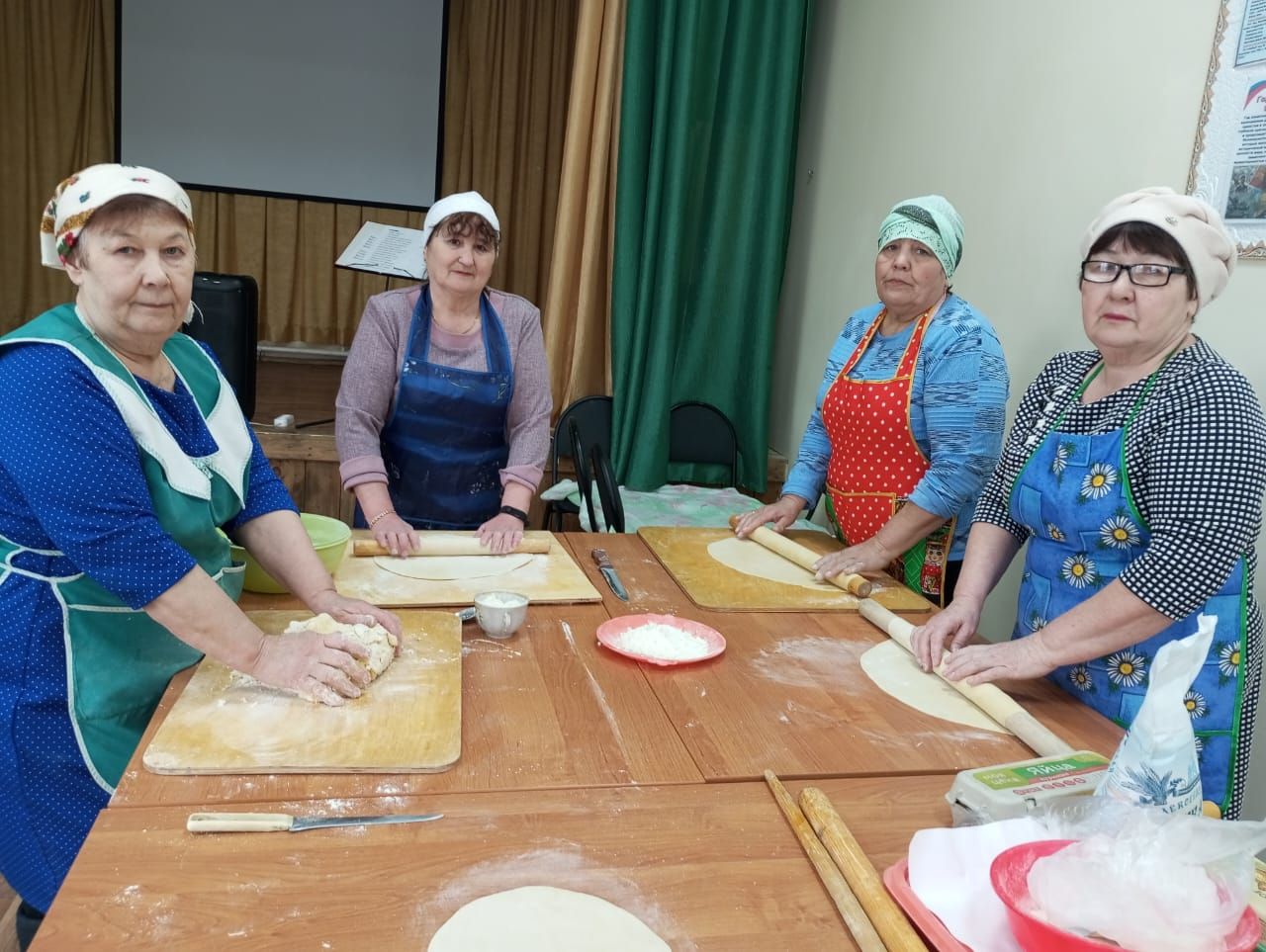 Жители села Каклы-Куль поддерживают бойцов СВО: готовят лапшу в рамках народной инициативы