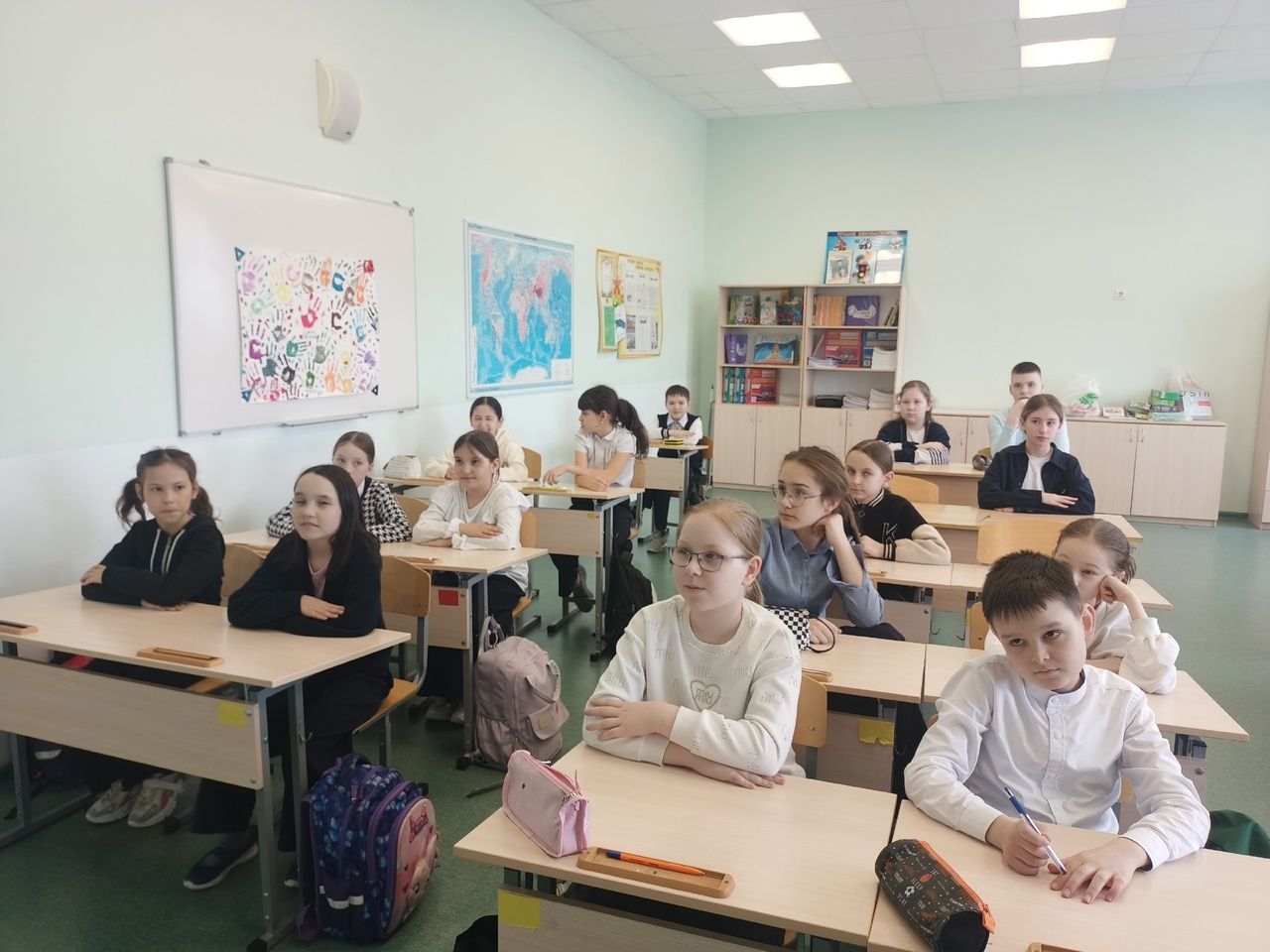 Стоп буллинг! Как научить детей противостоять травле и уважать друг друга