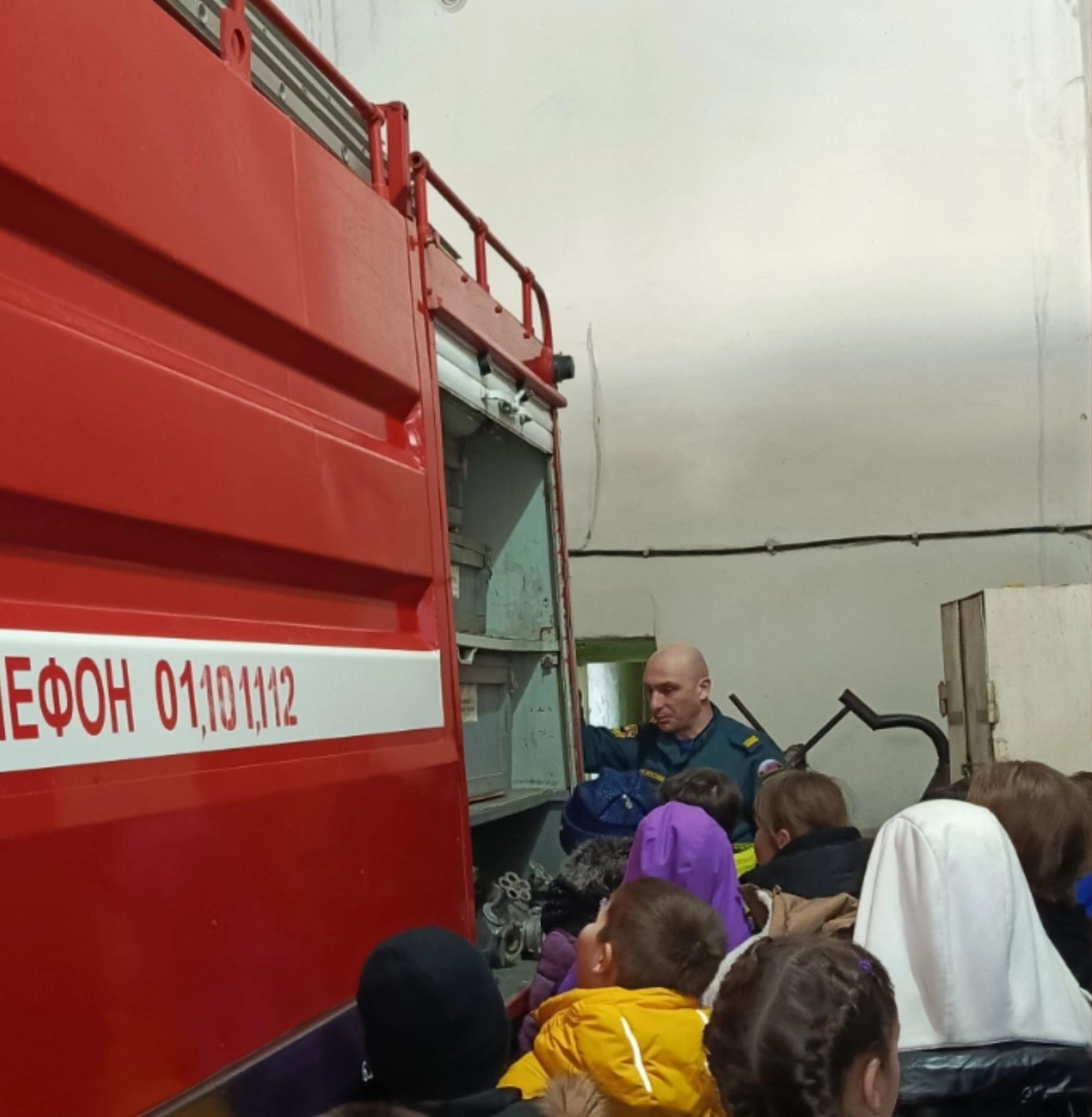 Ученики Уруссинской школы №2 посетили пожарную часть в рамках Всероссийского урока безопасности