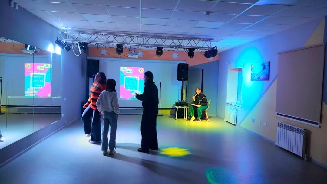 Весенний праздник для прекрасных девушек в клубе «Атлант» 🌸