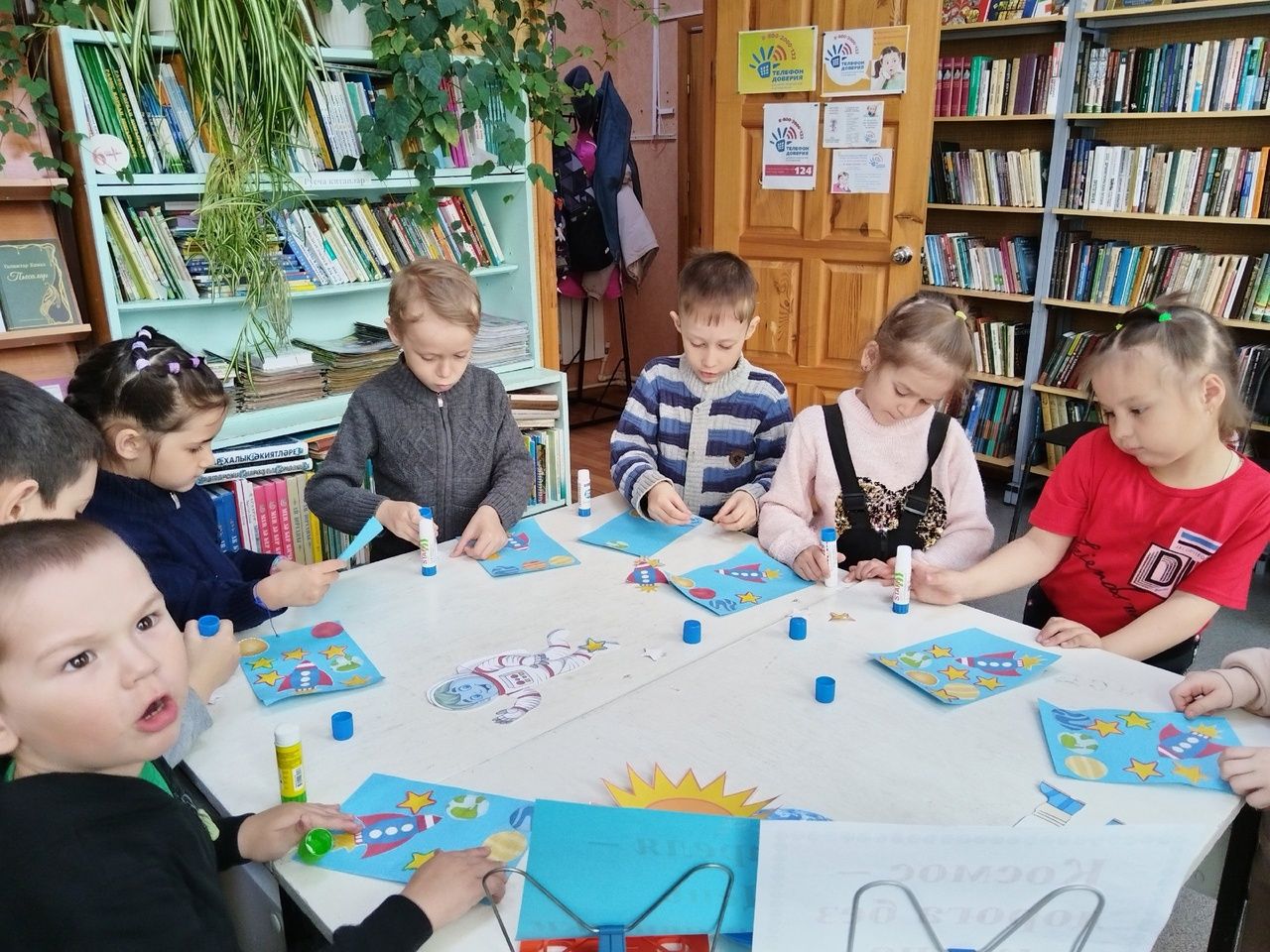 День космонавтики в библиотеке для детей