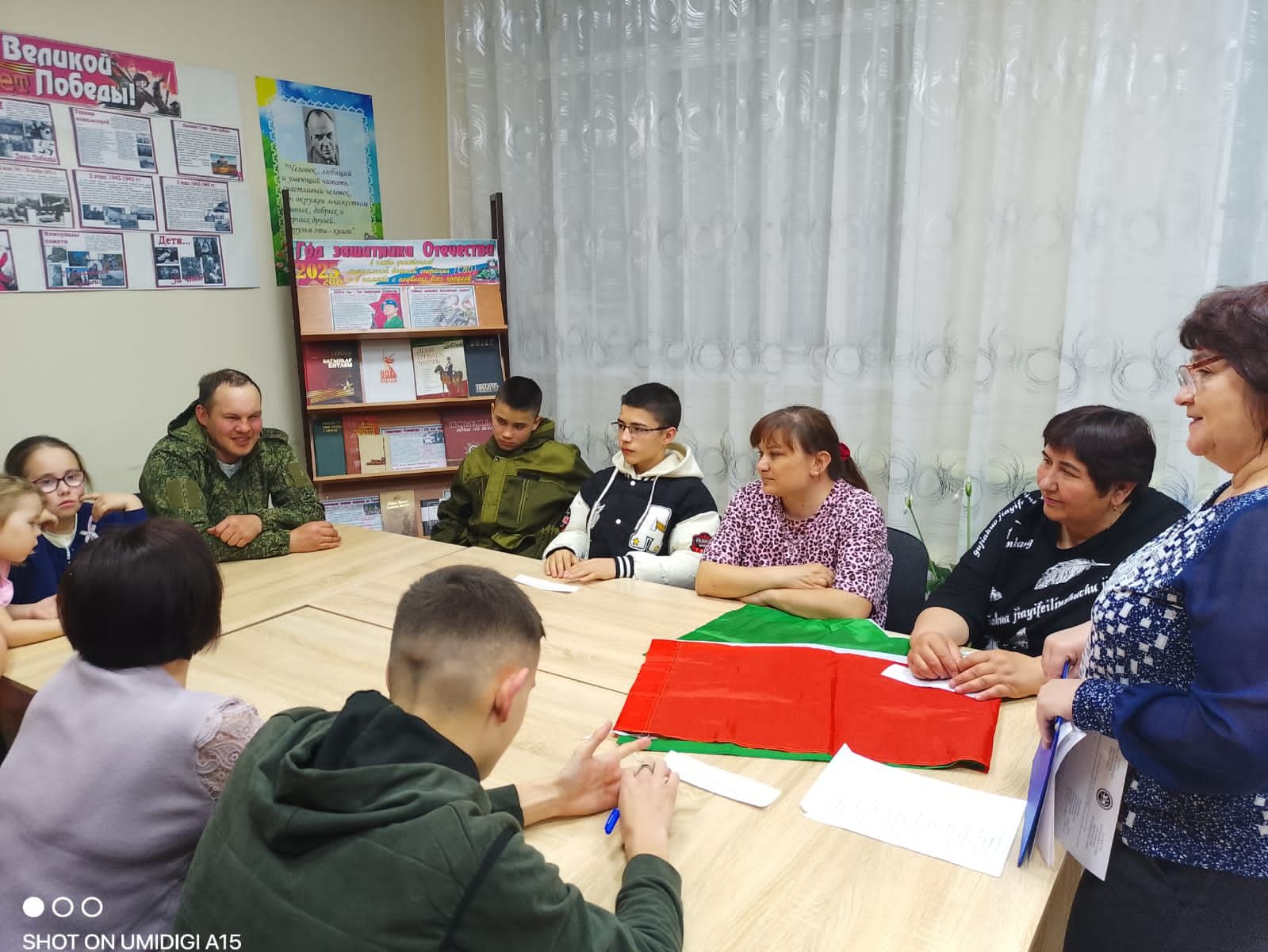 В Каракашлинской библиотеке прошла важная встреча для молодежи