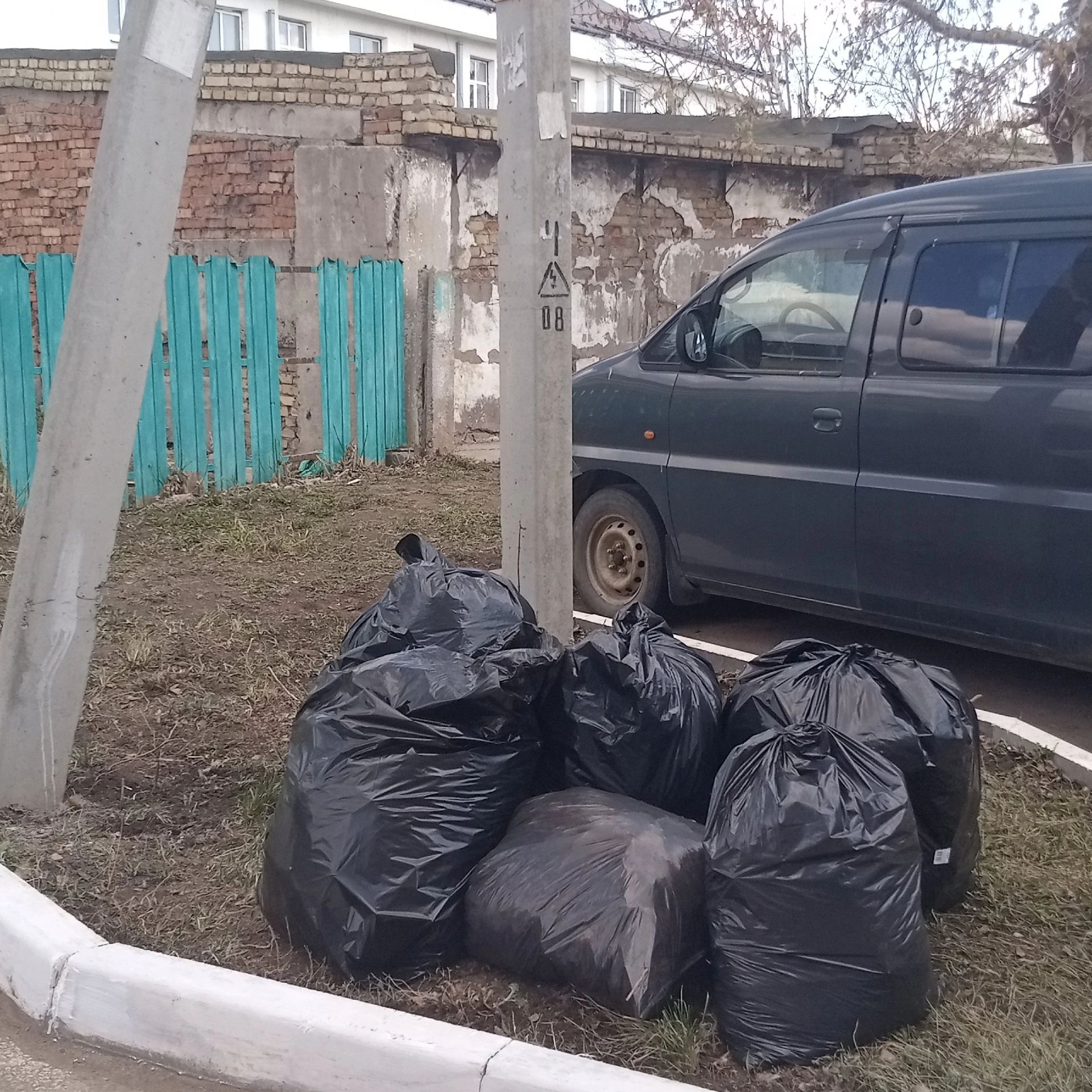 Чистота и порядок: результаты субботника на улице Горького