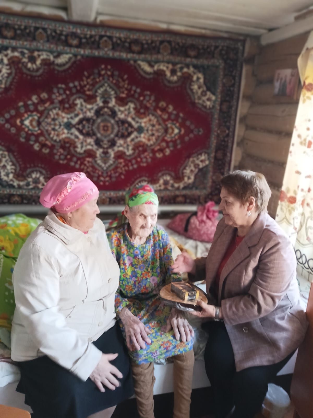 Акция «К ветерану в гости» продолжает объединять поколения в Ютазинском районе