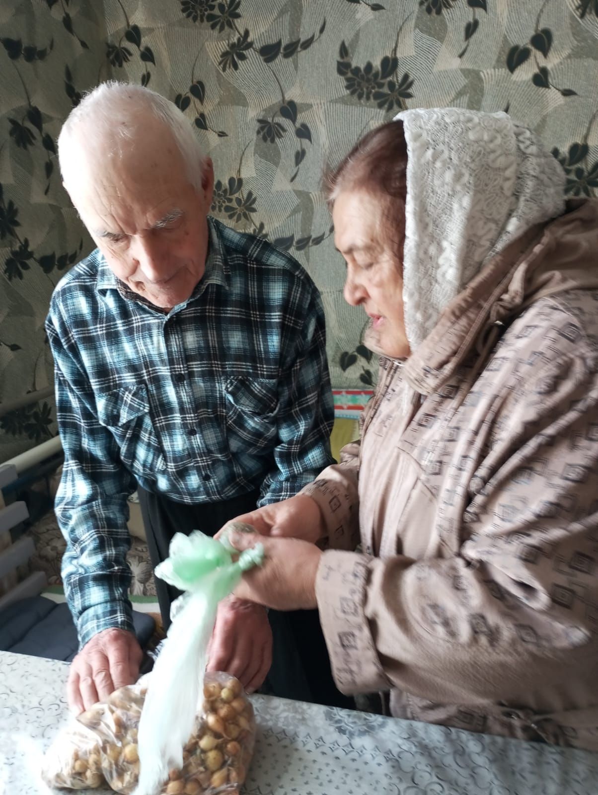 В селе Каклы-Куль прошла акция по раздаче семян для посева