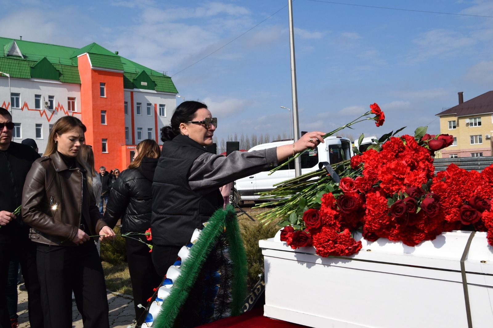 Ютазинцы попрощались со своим славным сыном