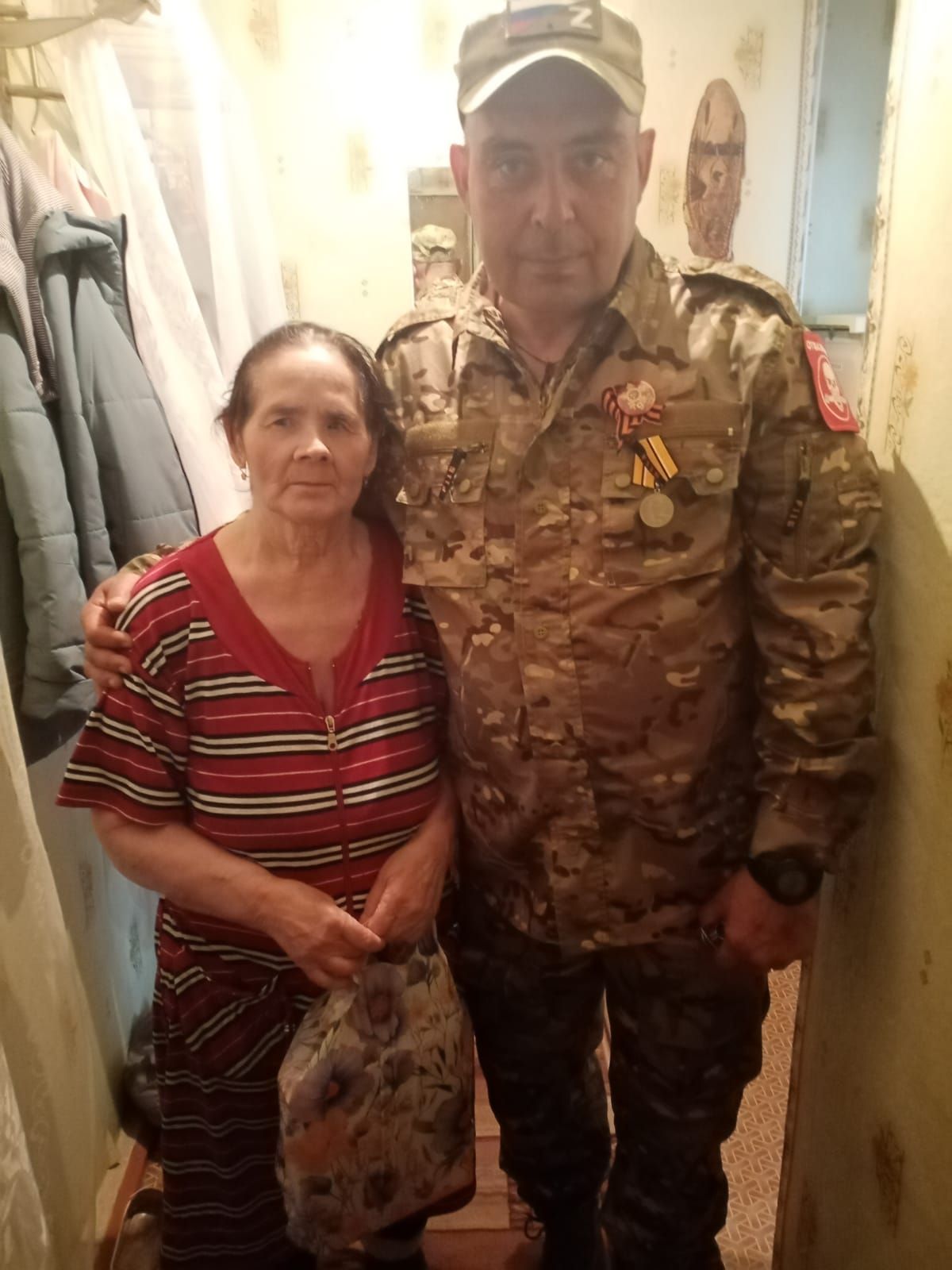 Активисты ТОС Ютазинского района поздравили ветеранов и детей войны с Днём Победы