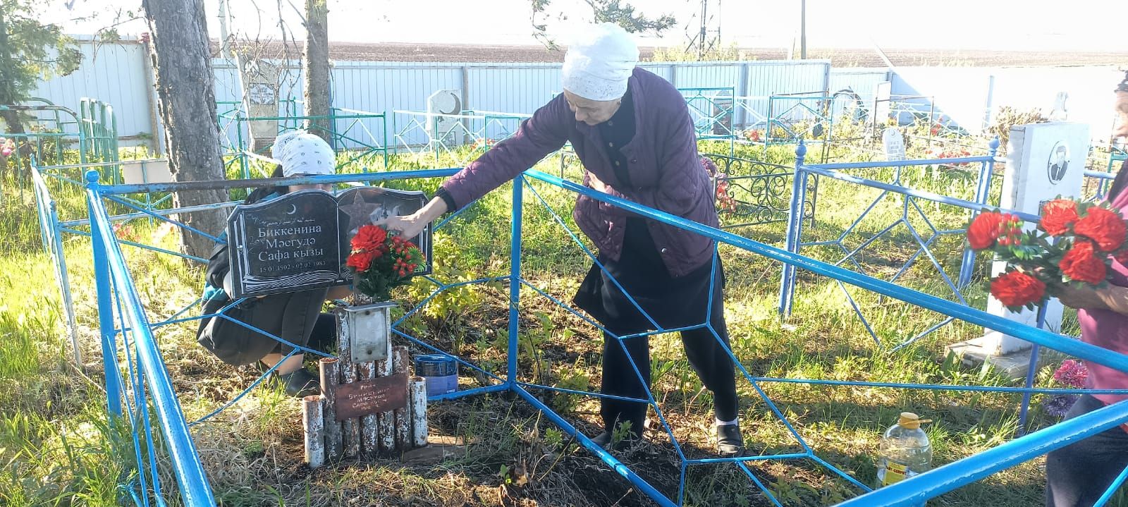 Жители села Байряка сохраняют память о тех, кто посвятил жизнь служению людям и Родине