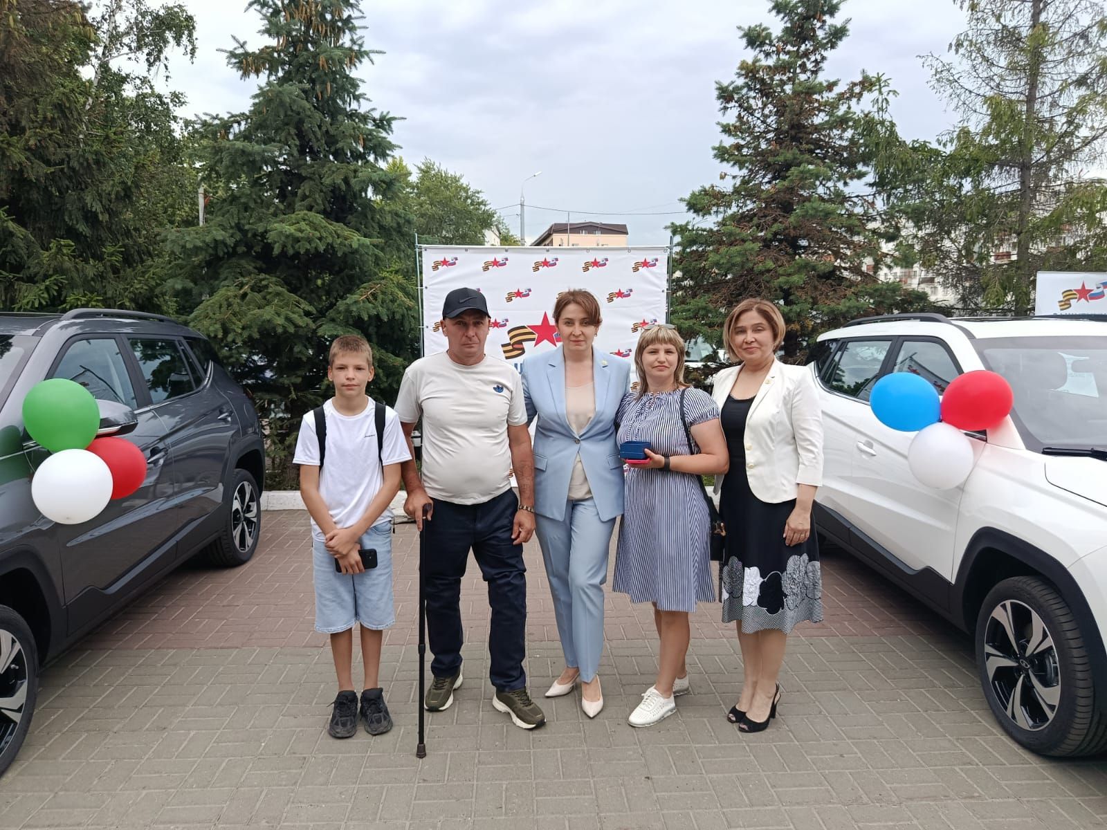 Ветерану СВО из села Ютаза вручили ключи от автомашины