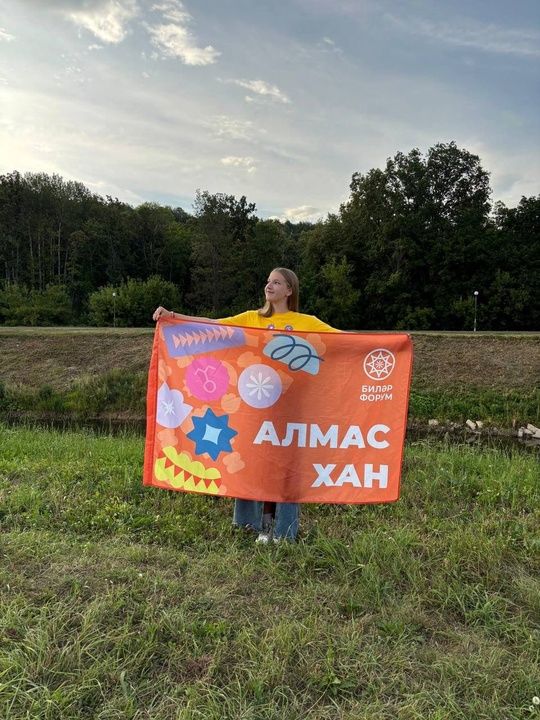Гимназисты на форуме профессий ҺӨНӘРЛӘР БИЛӘР