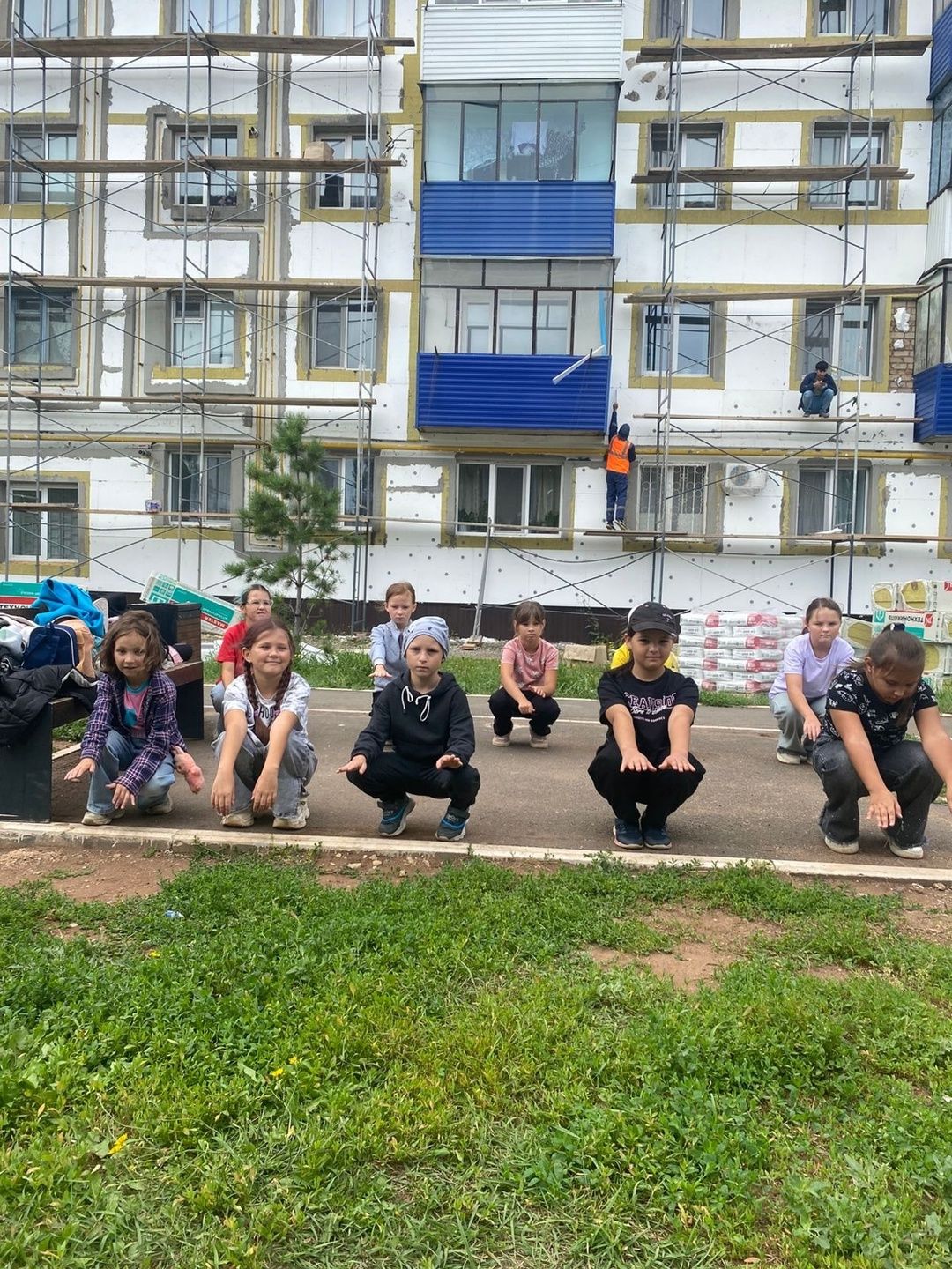 Активный день в лагере: зарядка, патриотизм и первая помощь