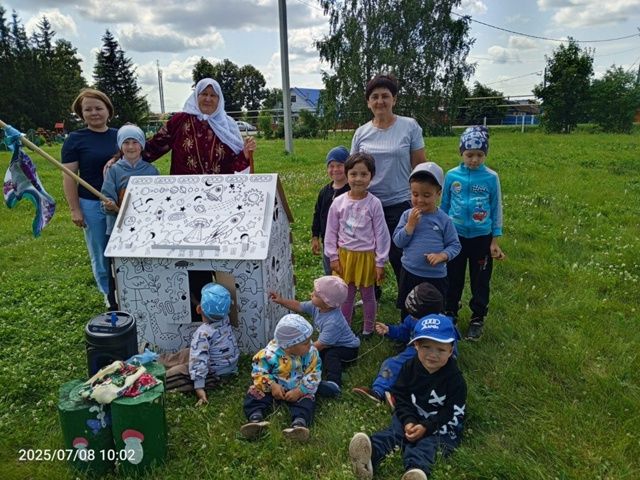 Познавательно-игровая программа «Где обычаи чтут, там весело живут»