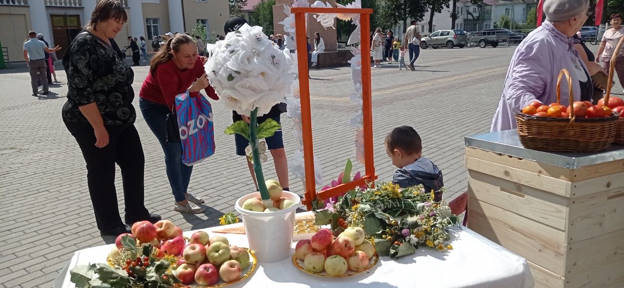 Медово-яблочный Спас: Яркий праздник урожая и традиций