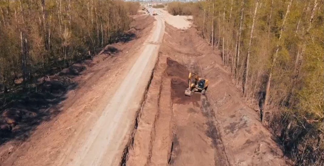 На возведении моста через реку Ик начался финальный этап работ