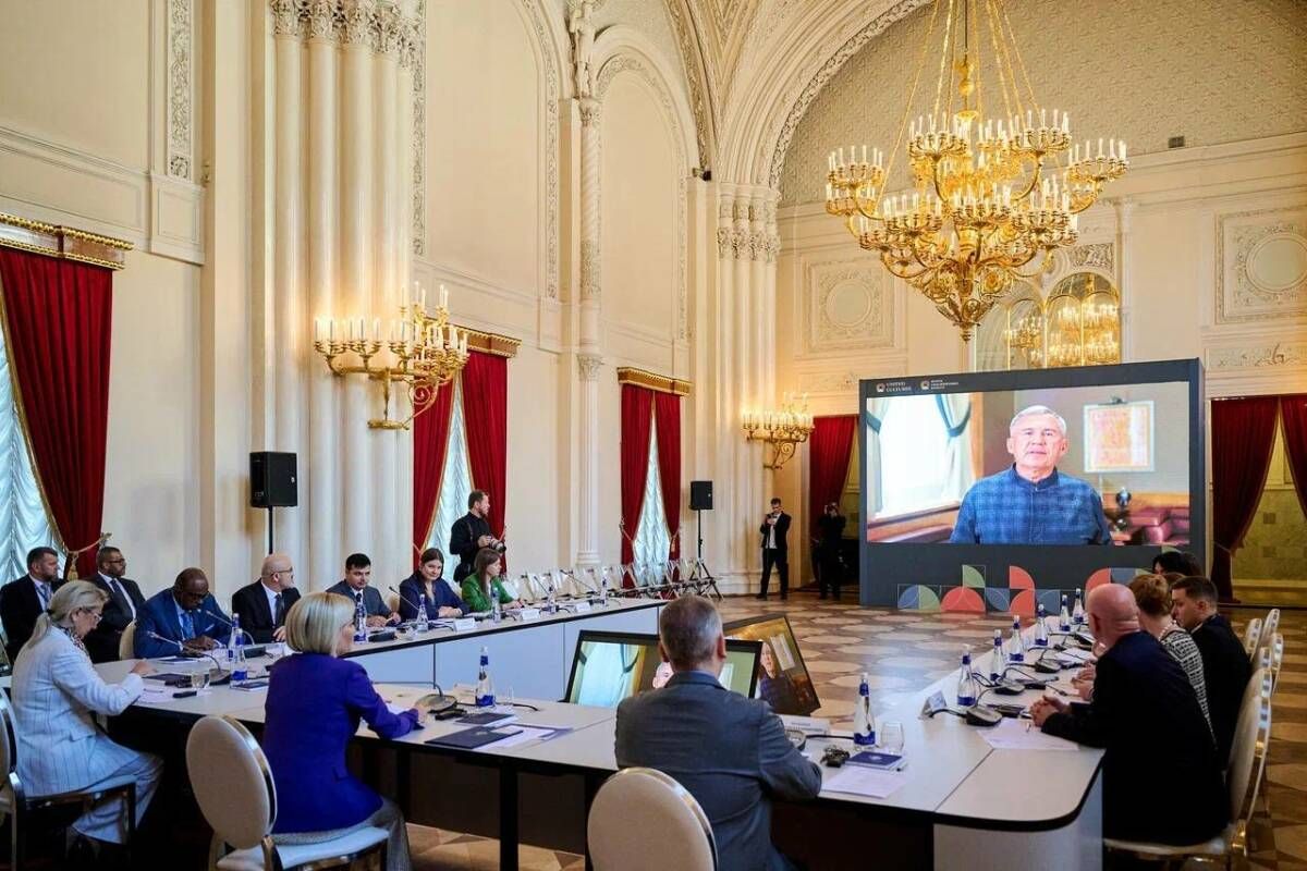 Минниханов: Татарстан вносит вклад в укрепление связей с исламским миром