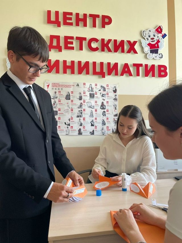 «Самолетики будущего» первоклашкам