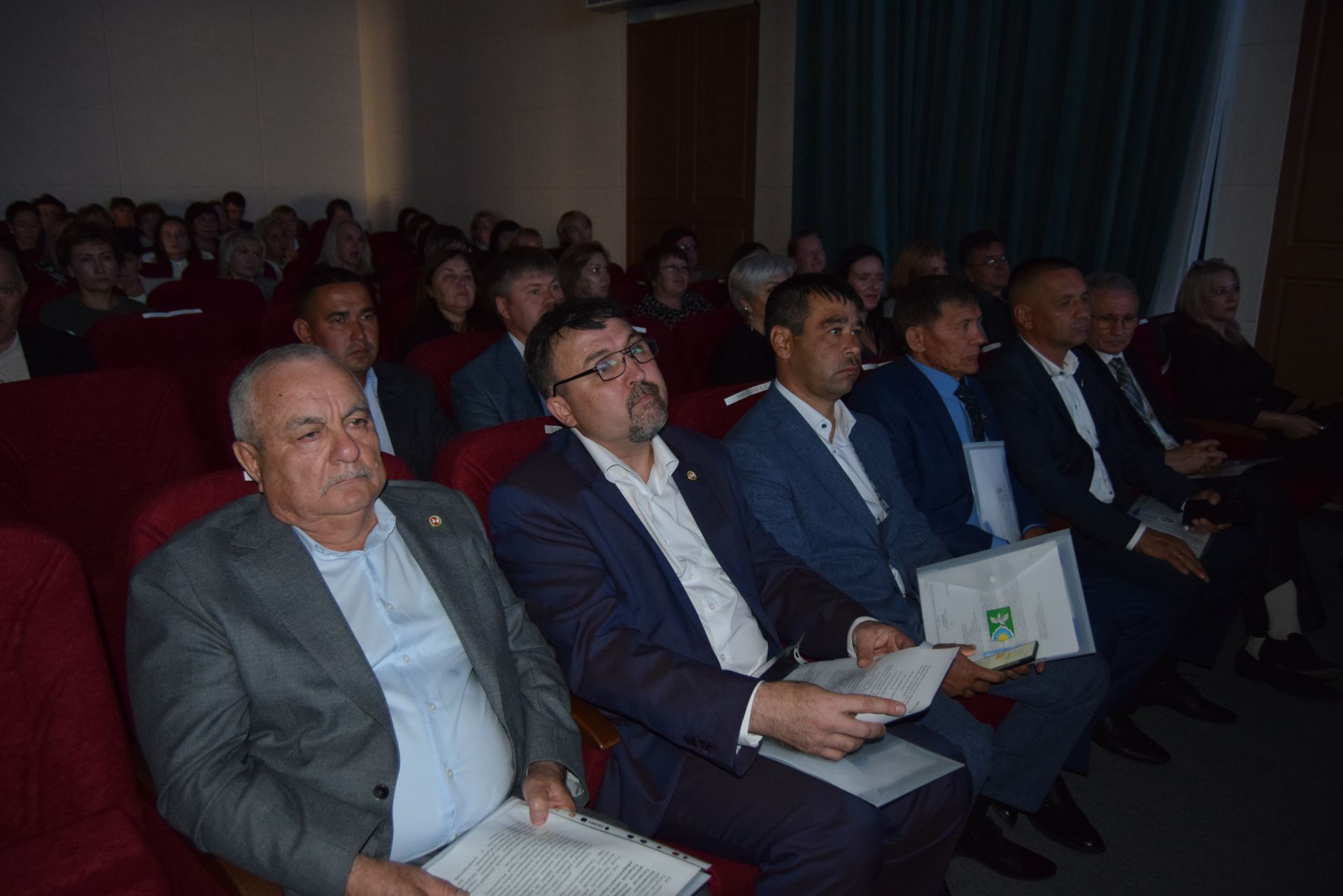 Избран глава Ютазинского района