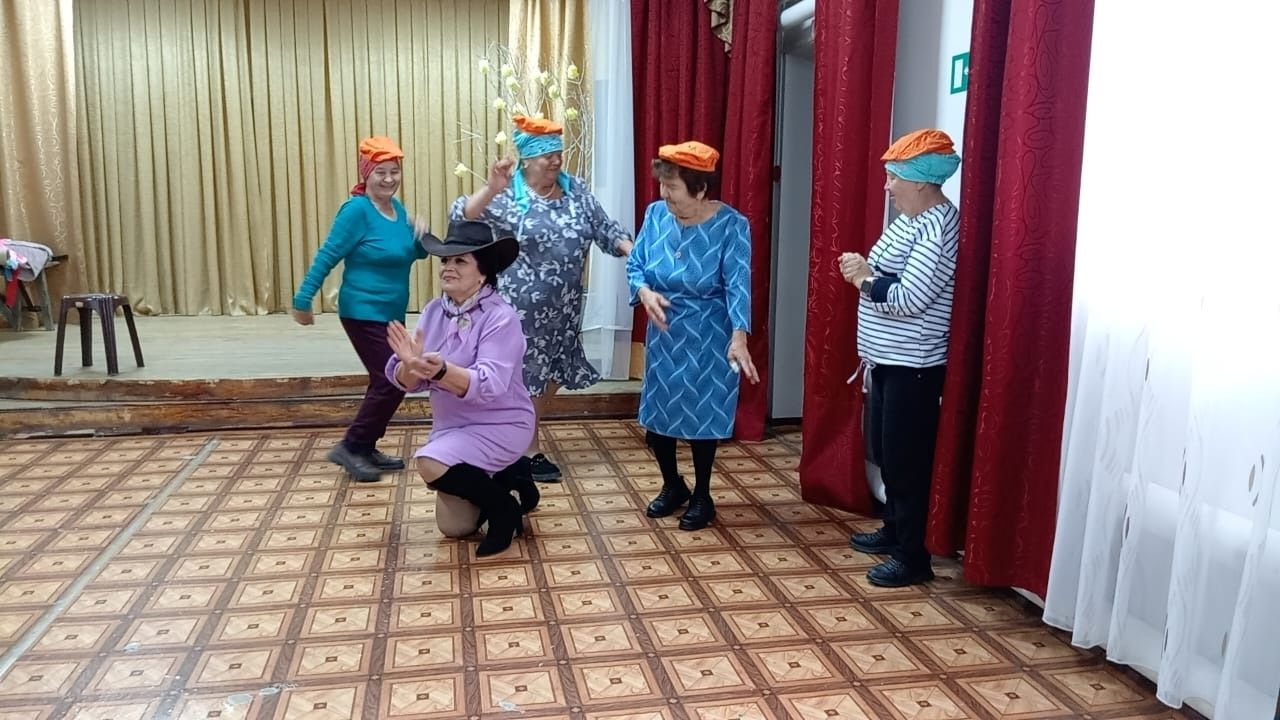Тёплый праздник для старшего поколения в сельском доме культуры