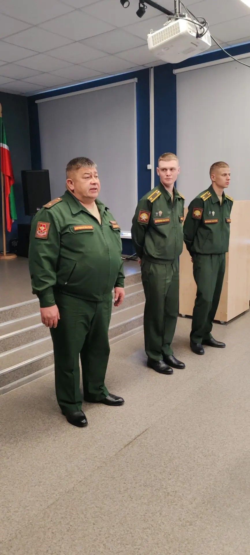 Мәктәп тәмамлаучыларга җыенучылар белән – һөнәрләр турында