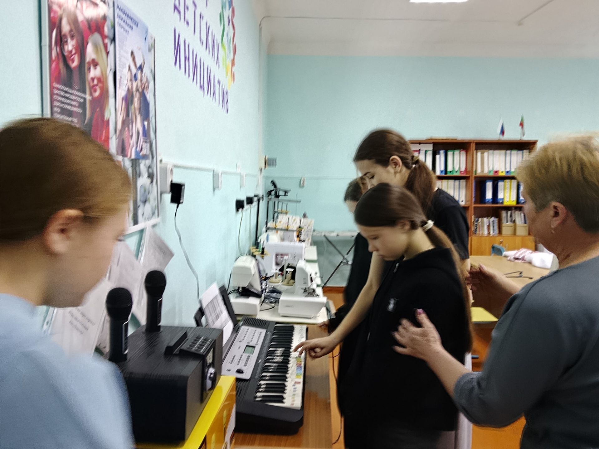Открываем мир музыки: мастер-класс по синтезатору
