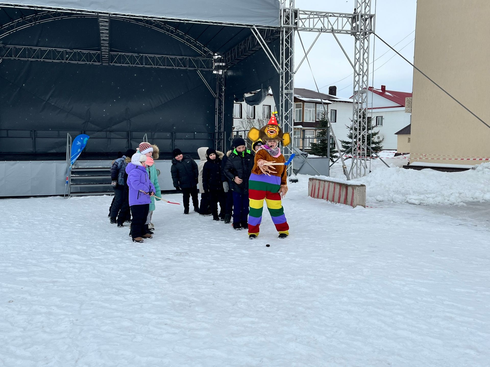 На площади РДК развернулось настоящее волшебство для особенных гостей!