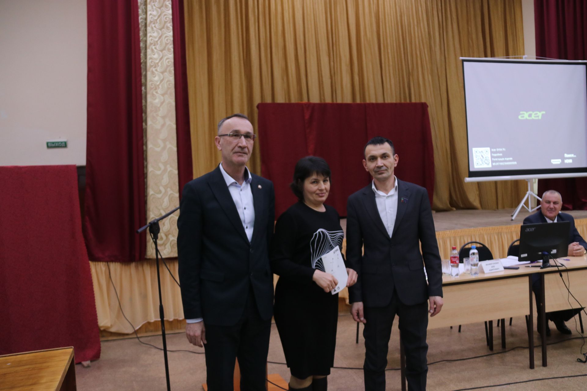 Каразерикцы хотят новый магазин