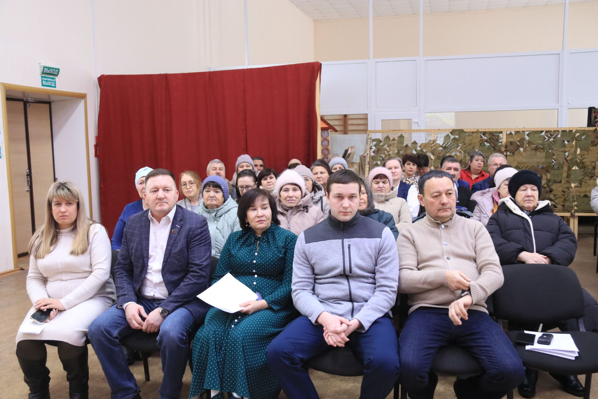 Каразерикцы хотят новый магазин