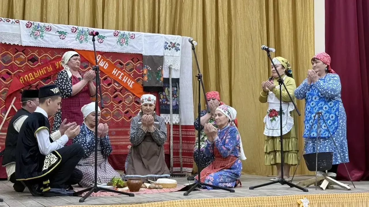 Районный смотр-конкурс художественной самодеятельности в Старом Каразиреке