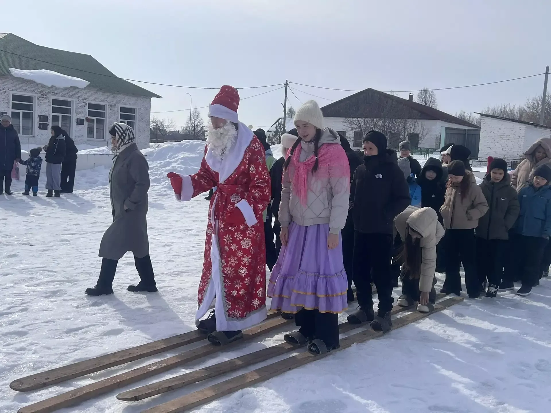 О том, как встретили День весеннего равноденствия в Байряках ...