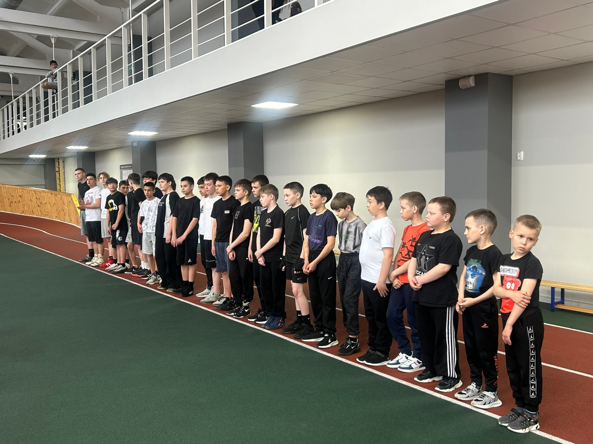 Спорт как школа патриотизма: боксёры и кадеты обменялись опытом