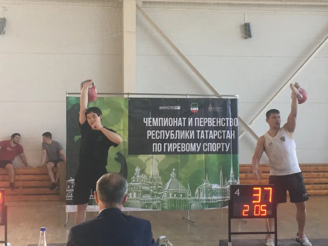 В Чистополе подвели итоги чемпионата и первенства Татарстана по гиревому спорту