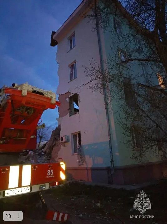 Два беспилотника попали в жилые дома в Сызрани