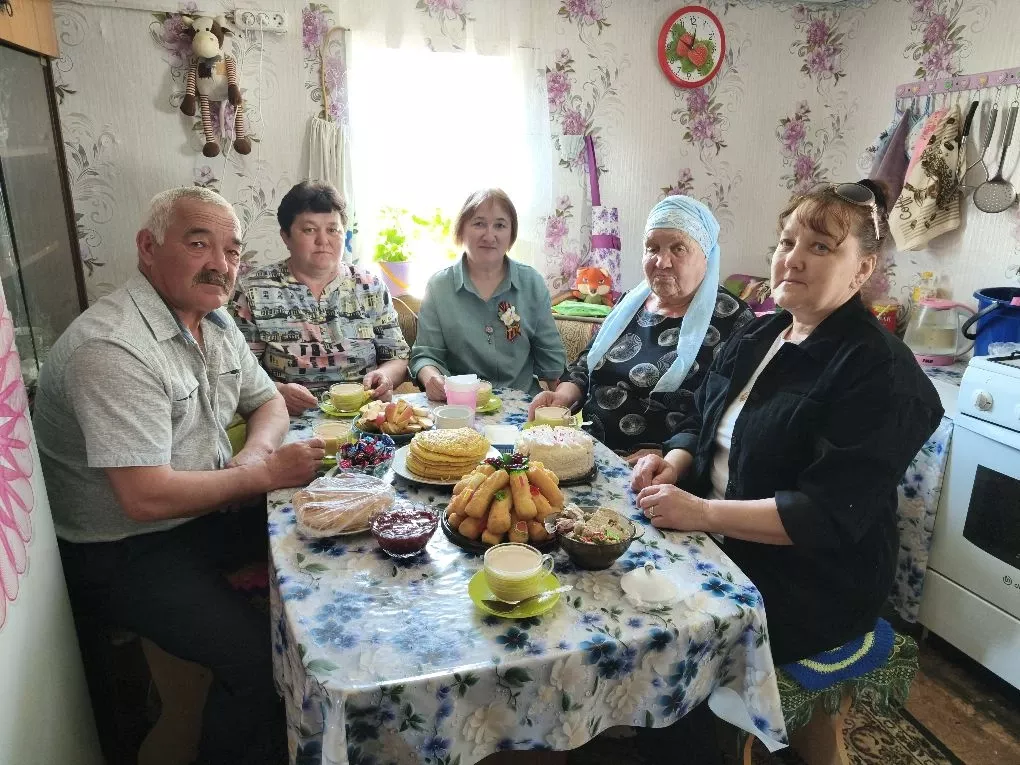 Сегодня в Кряш-Буляке с юбилеем поздравили маму героя, отдавшего жизнь в спецоперации