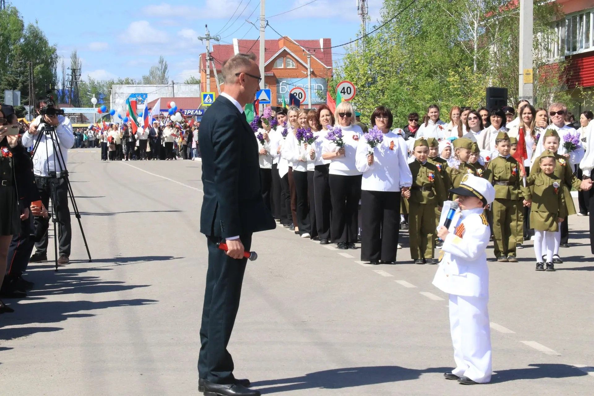Бессмертный строй Победы – в Уруссу