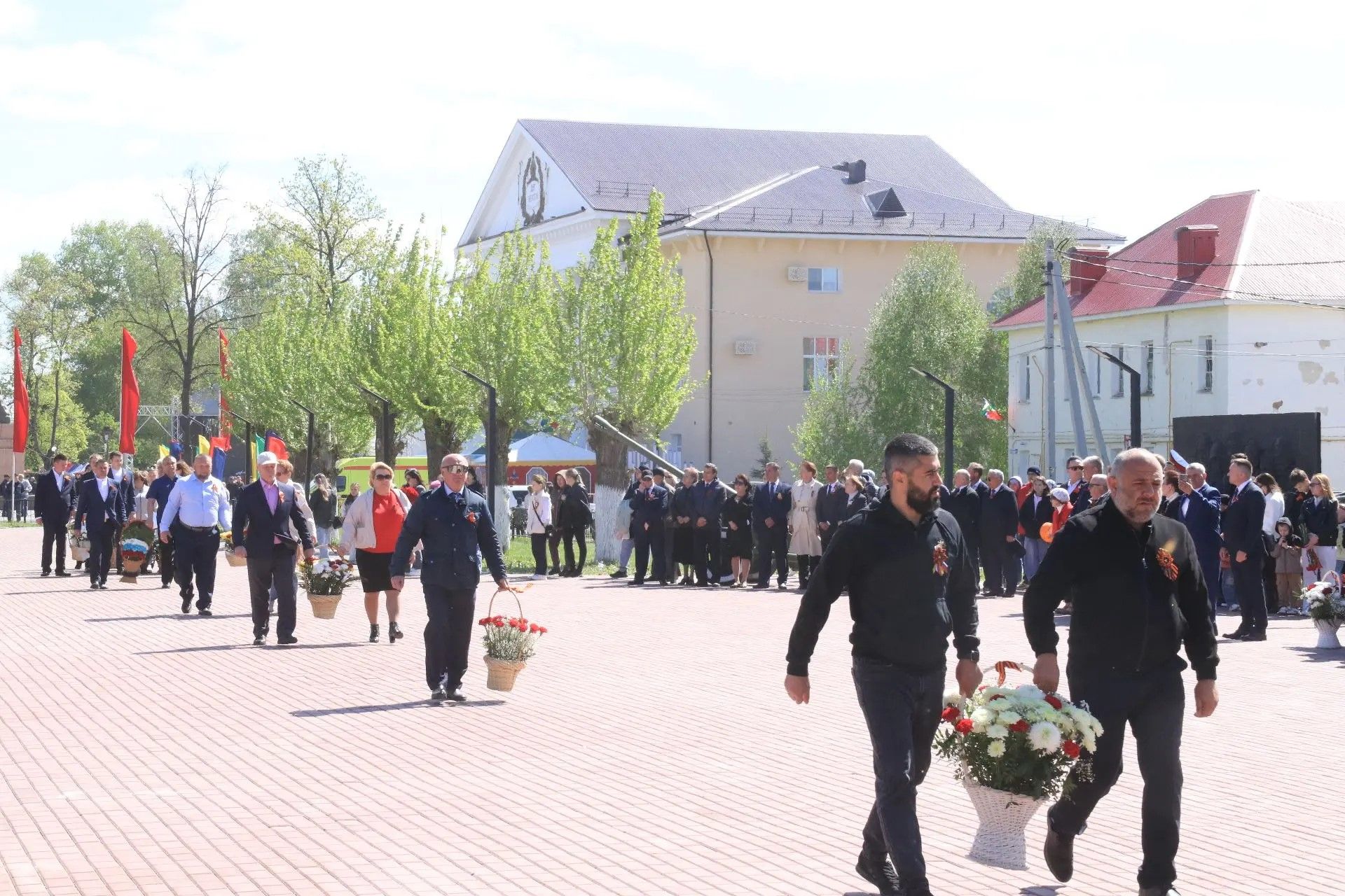 Бессмертный строй Победы – в Уруссу