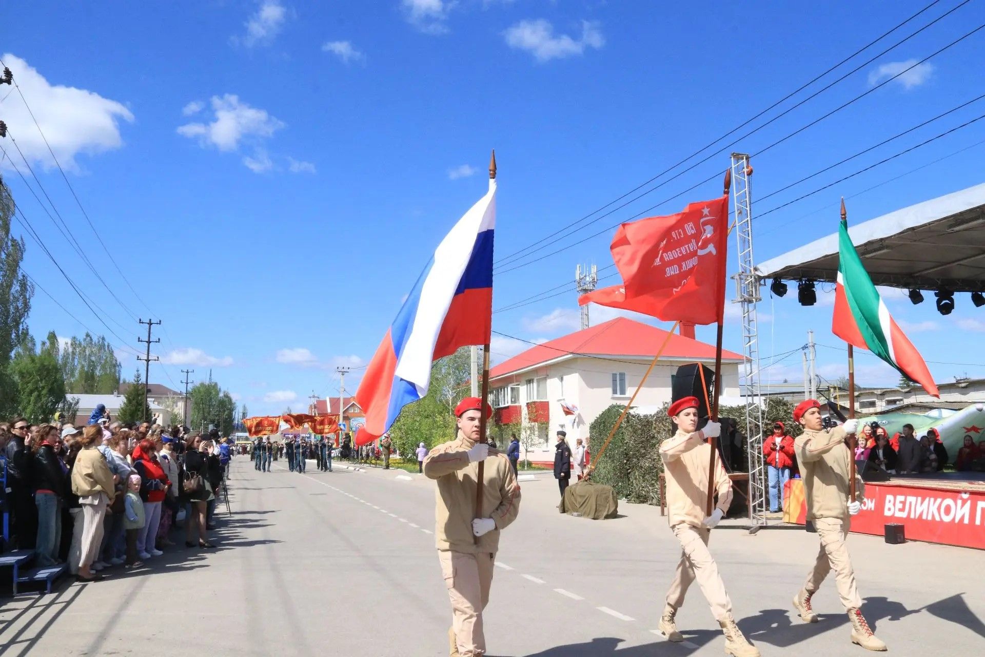 Бессмертный строй Победы – в Уруссу
