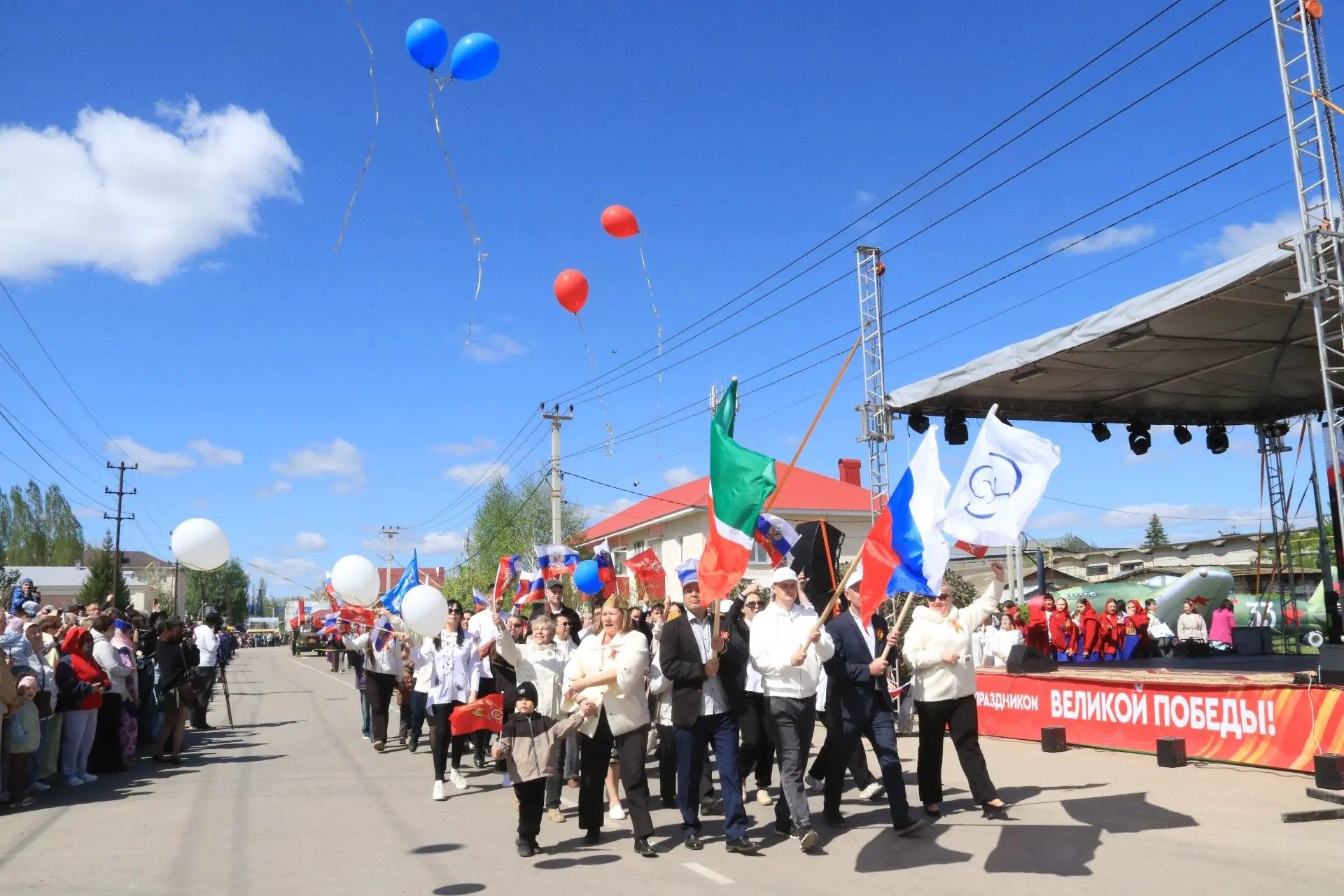 Бессмертный строй Победы – в Уруссу
