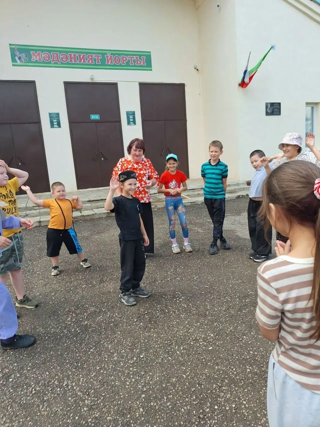 Бег, ритм и смех: народная игра «Тюбетей» покорила сельских ребят