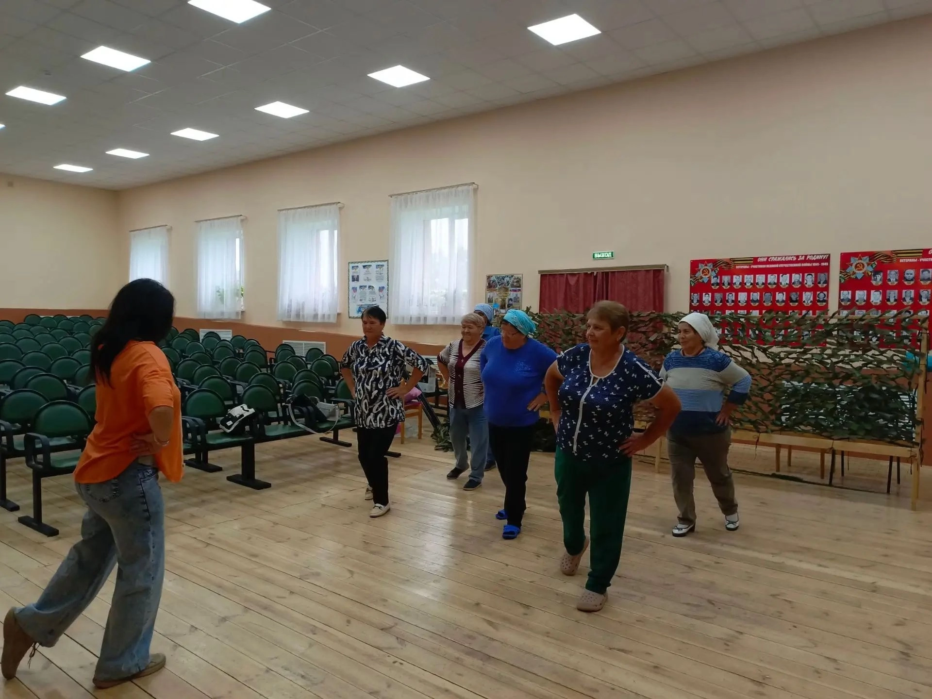 Движение — это жизнь: в Байрякинском СДК танцевали участники программы «Активное долголетие»