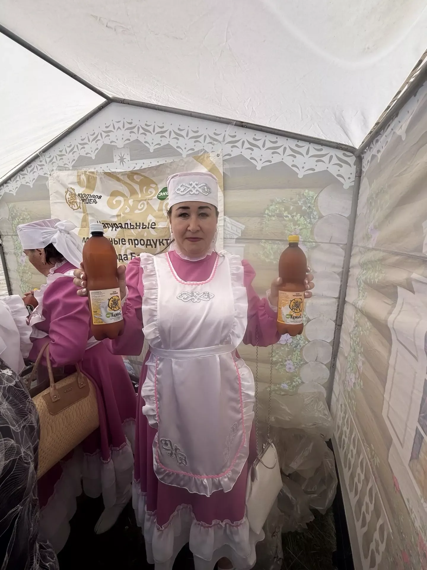 Кумыс в этот день пробовали все и мы тоже