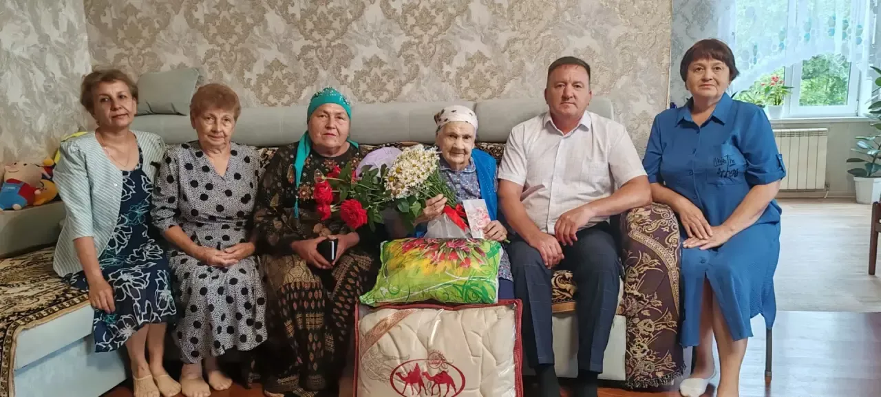 Светлый юбилей в кругу семьи