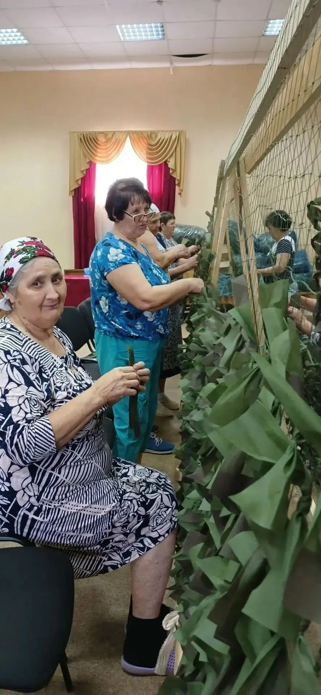 Плетём, верим, помогаем: как Абсалямово поддерживает бойцов