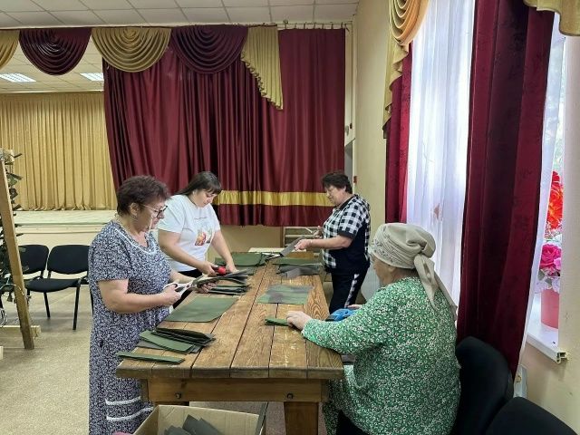 Плетём, верим, помогаем: как Абсалямово поддерживает бойцов