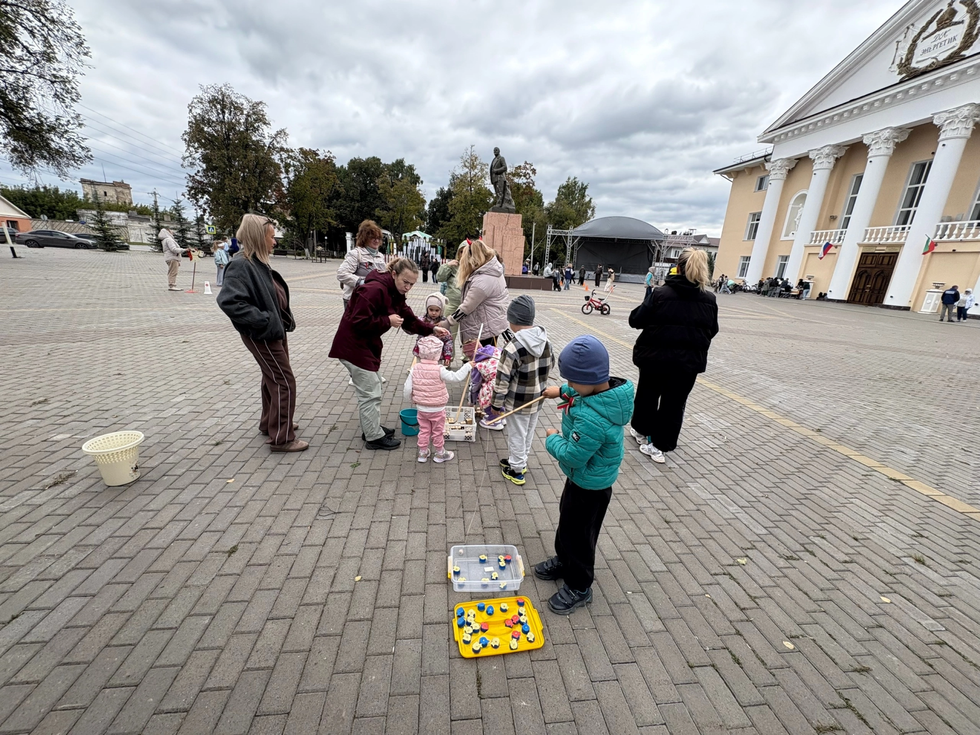 Праздник радости и веселья