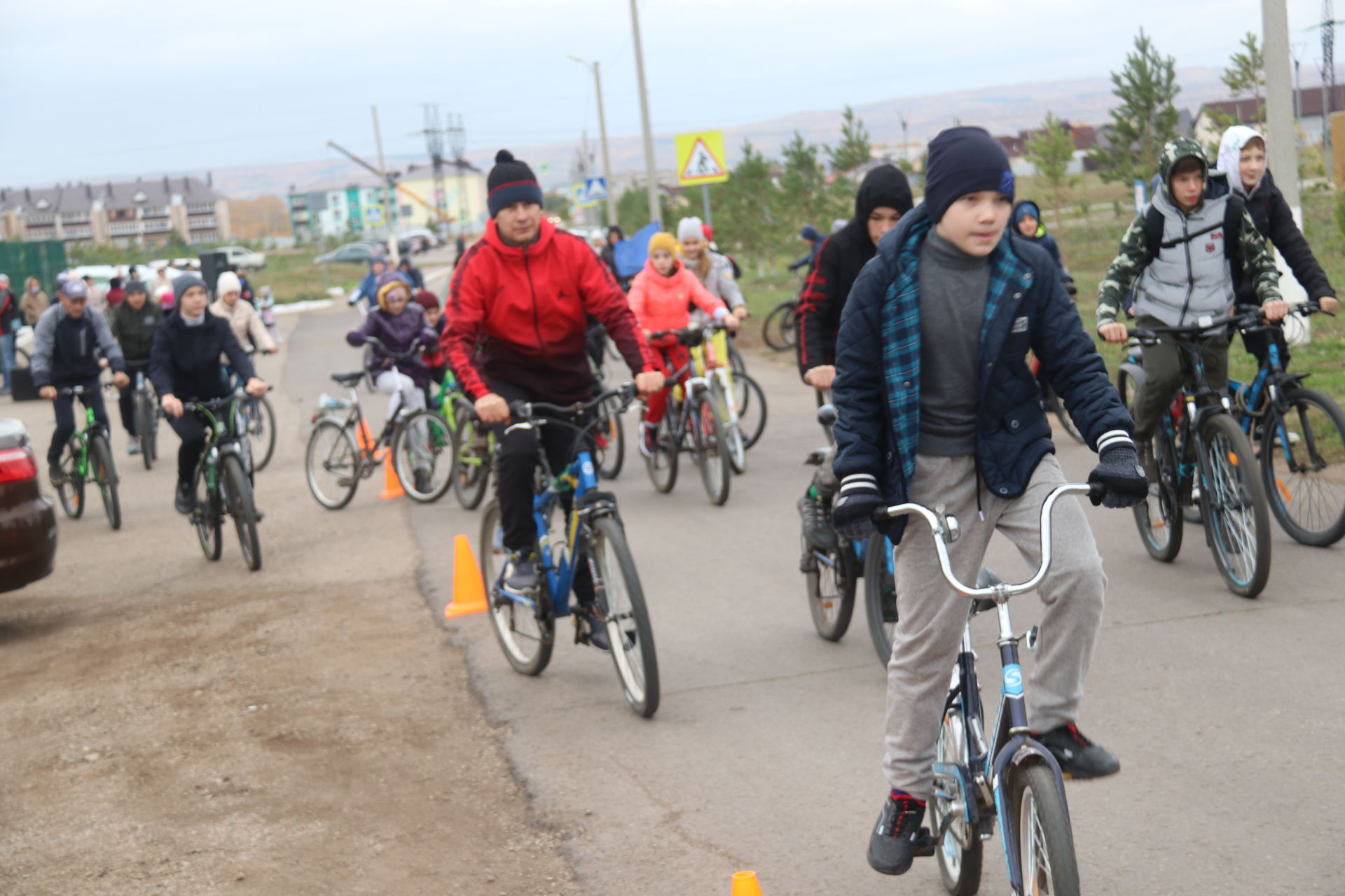 Стартовавший в поселке Уруссу велопробег был посвящен обличению подрастающим поколением экстремизма