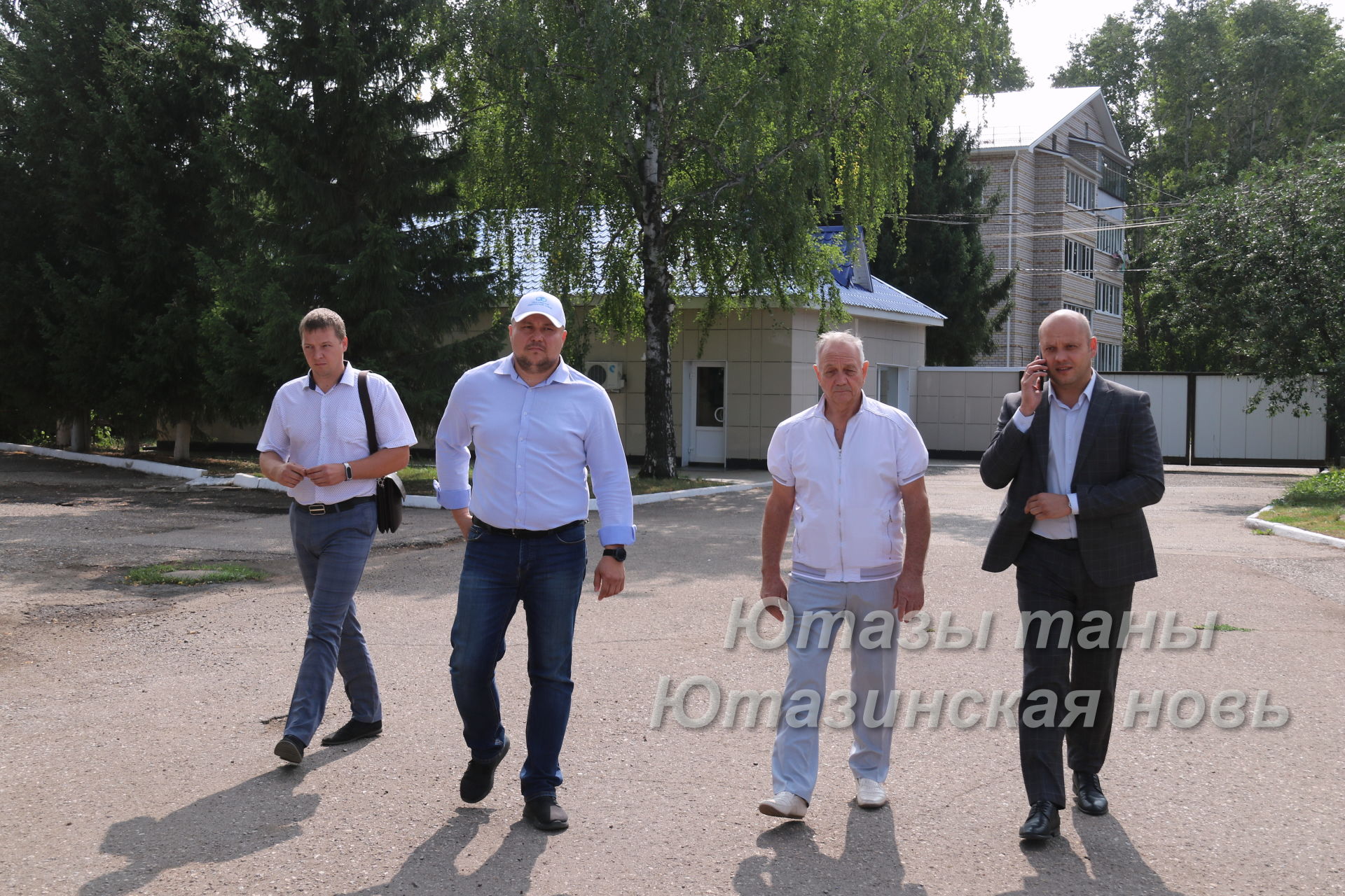 Уруссинский химический завод посетил Зиннур Халяфович Садриев – ветеран предприятия, долгие годы возглавлявший его работу