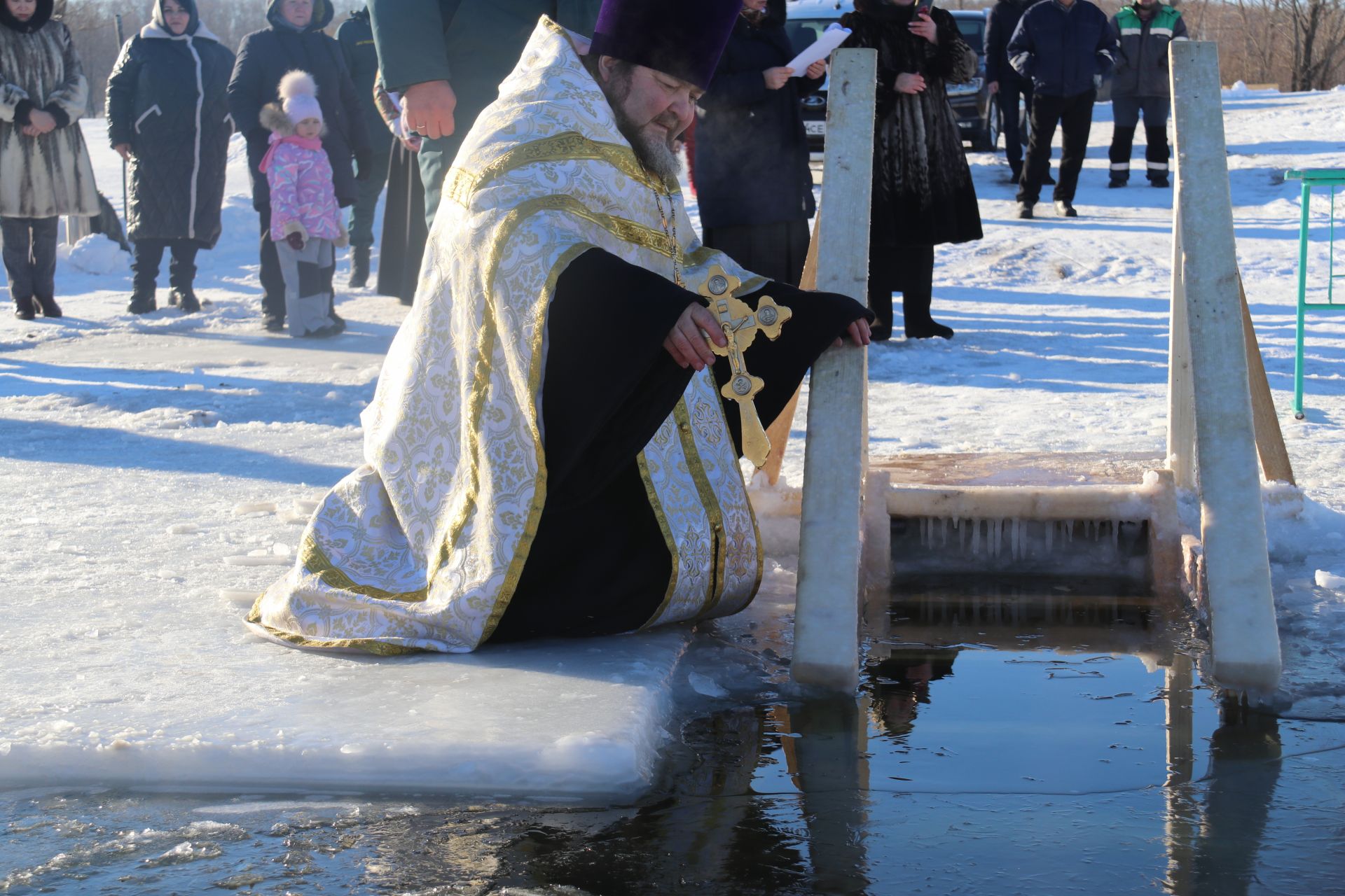 Православные ютазинцы окунулись в ледяную воду
