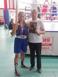 Ютазинская девочка -боксер завоевала серебряную медаль